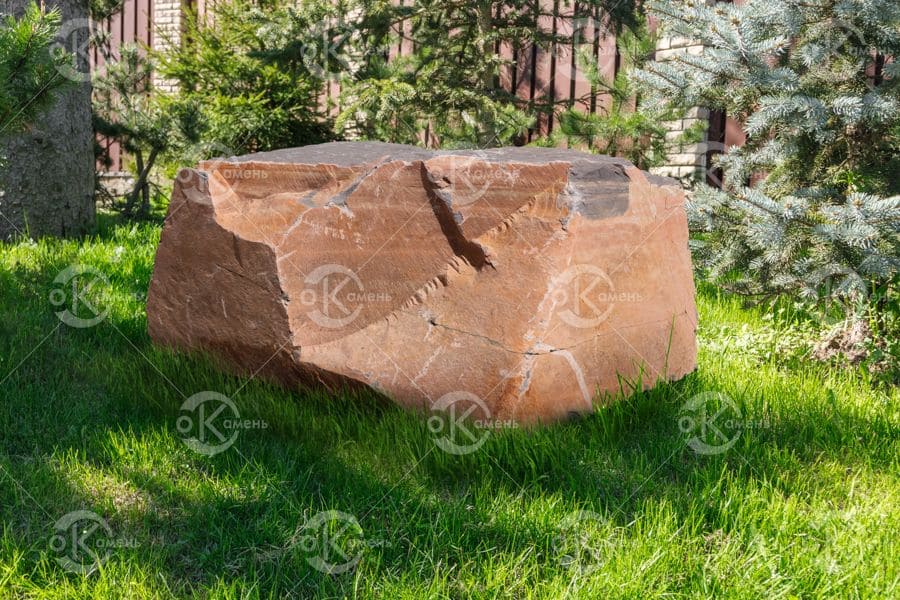 Глыба каменная из алевролита